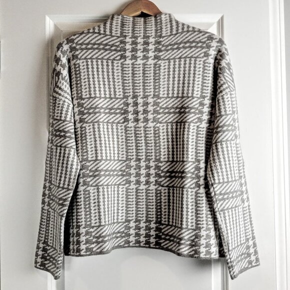 Max Studio Grey White Houndstooth Mock Neck Sweater - Picture 1 of 5